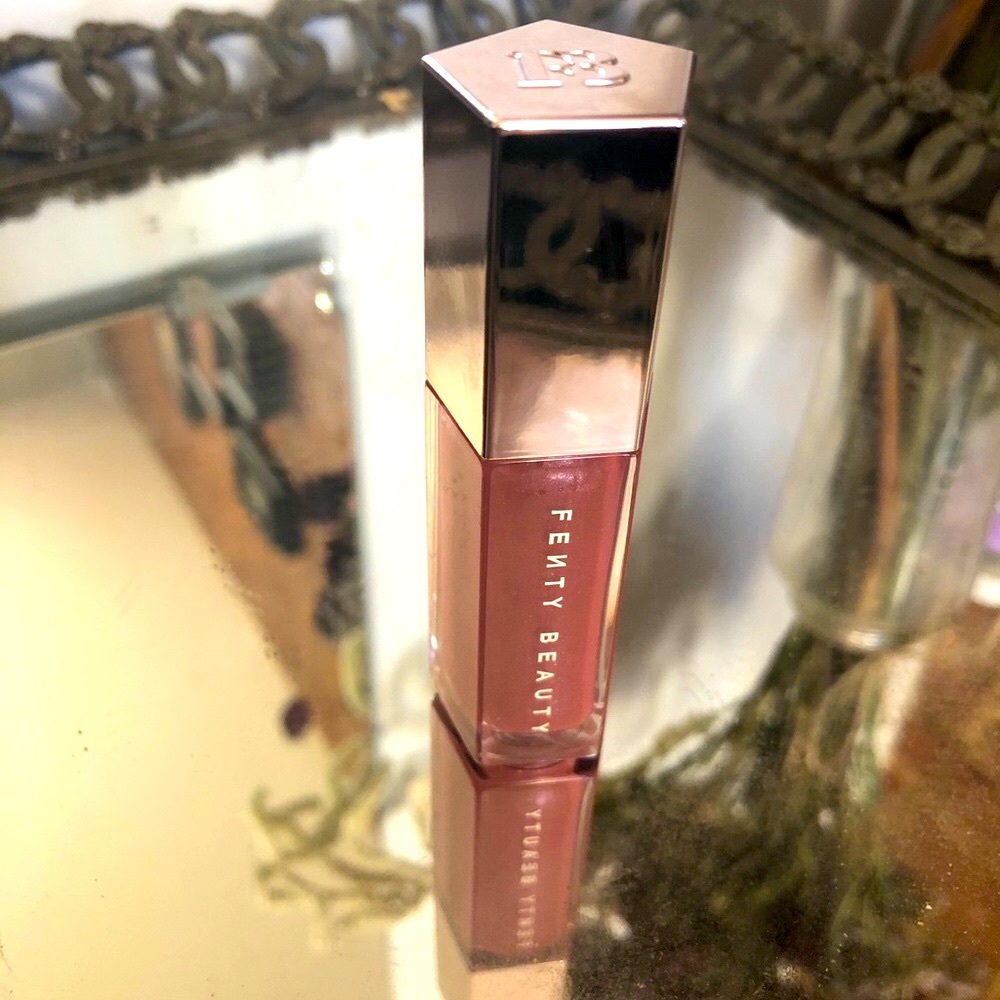 SOLD Fenty Beauty Gloss Bomb